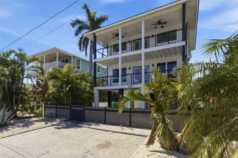 2502 Avenue B Bradenton Beach FL 34217