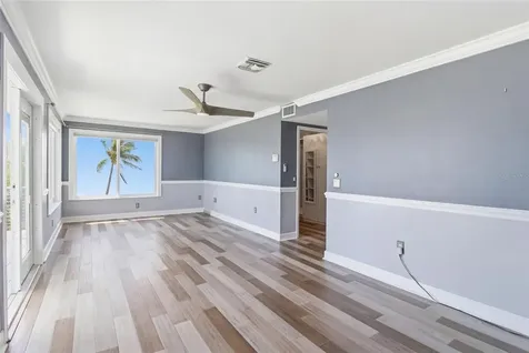 2502 Avenue B Bradenton Beach FL 34217