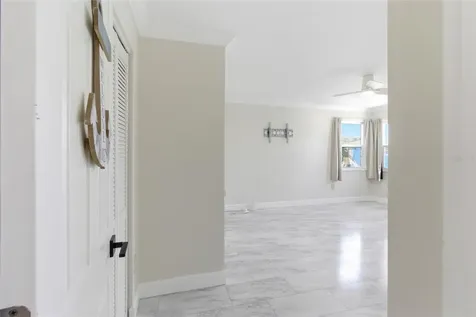2502 Avenue B Bradenton Beach FL 34217