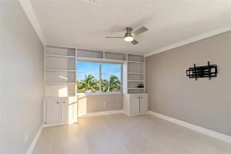 2502 Avenue B Bradenton Beach FL 34217