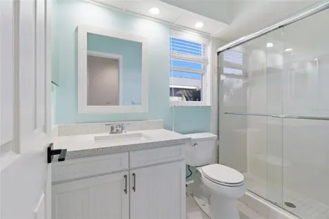 2502 Avenue B Bradenton Beach FL 34217