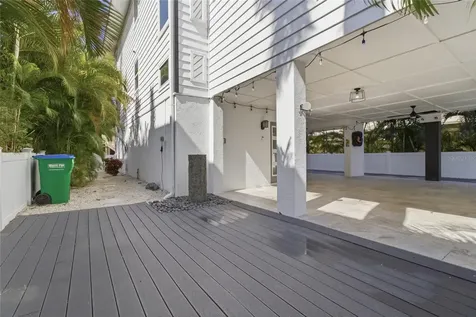 2502 Avenue B Bradenton Beach FL 34217