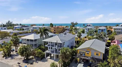 2502 Avenue B Bradenton Beach FL 34217