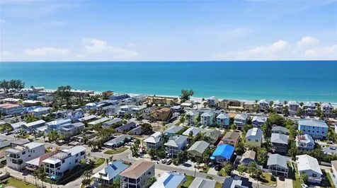 2502 Avenue B Bradenton Beach FL 34217