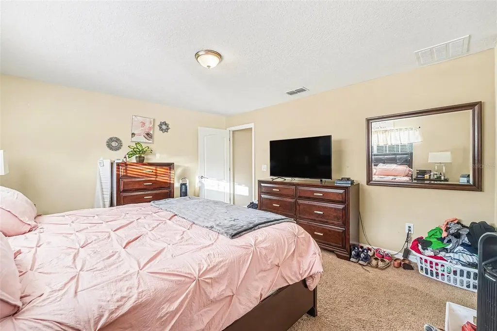 3081 Beach Palm Avenue Kissimmee FL 34747