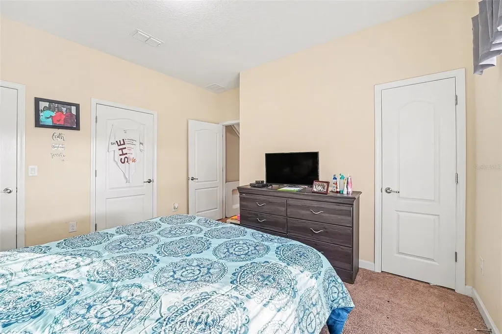 3081 Beach Palm Avenue Kissimmee FL 34747