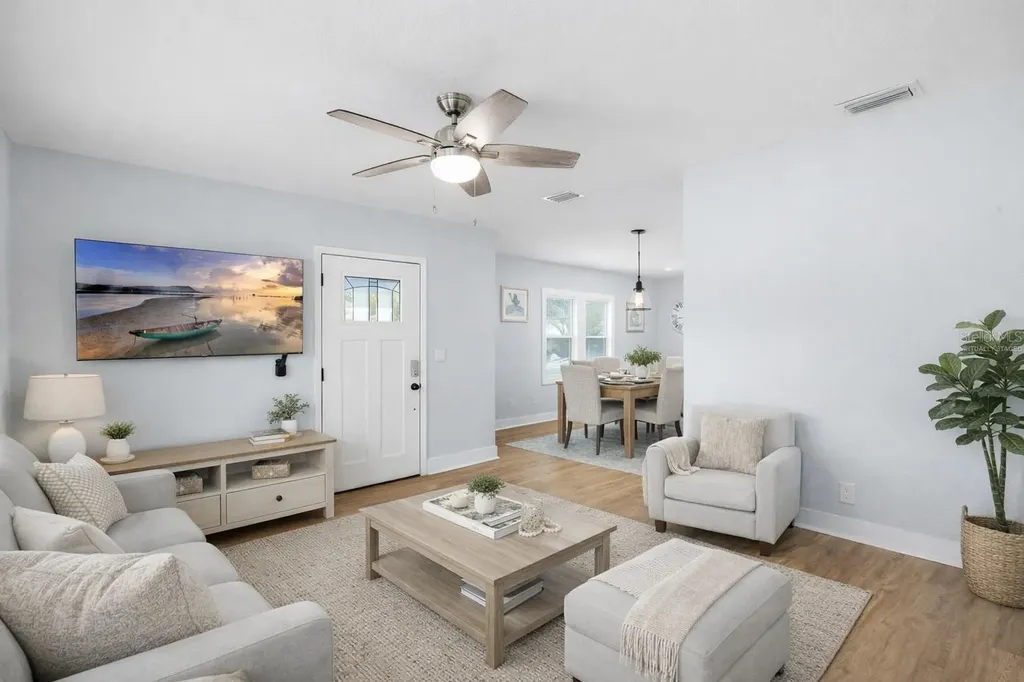 2606 W Henry Avenue Tampa FL 33614