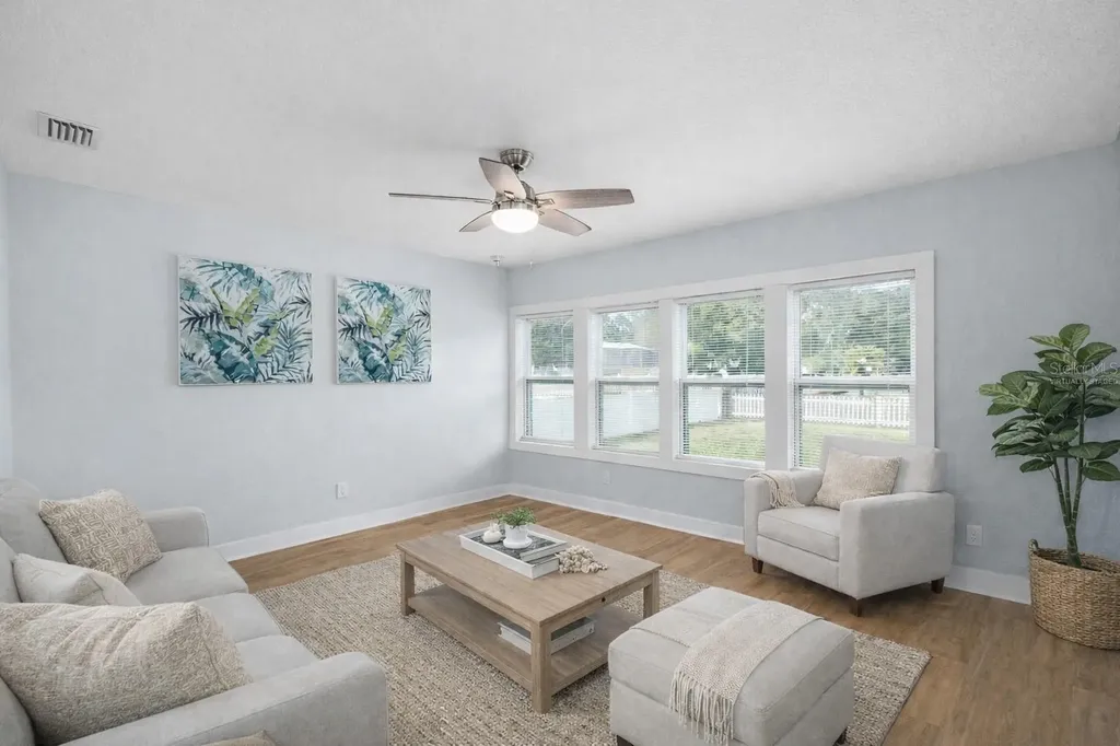 2606 W Henry Avenue Tampa FL 33614