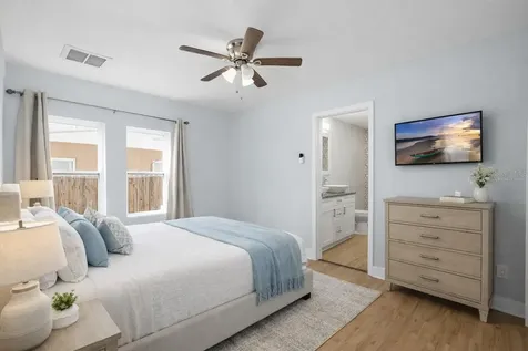 2606 W Henry Avenue Tampa FL 33614
