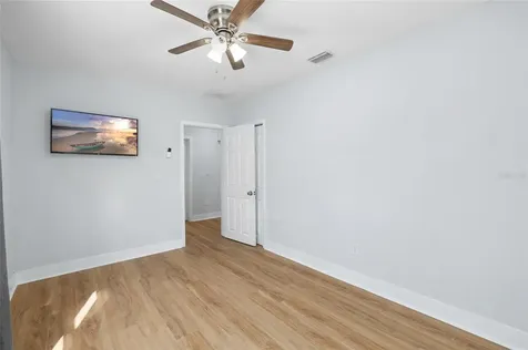 2606 W Henry Avenue Tampa FL 33614