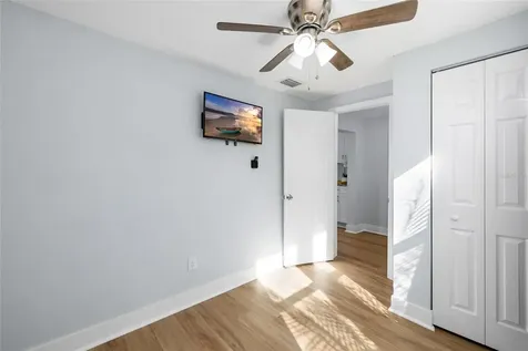 2606 W Henry Avenue Tampa FL 33614