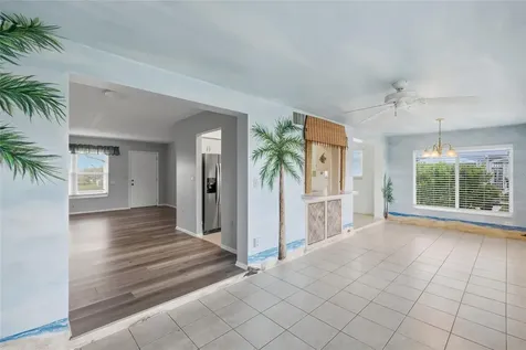 3905 Joyce Drive Bradenton FL 34208