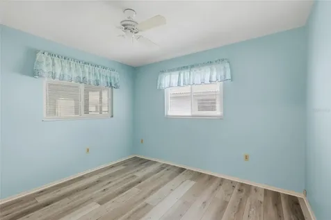3905 Joyce Drive Bradenton FL 34208