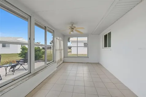 3905 Joyce Drive Bradenton FL 34208