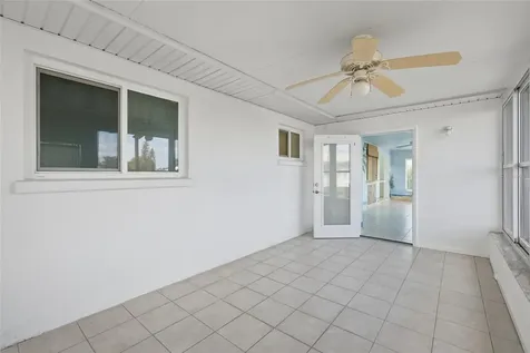 3905 Joyce Drive Bradenton FL 34208
