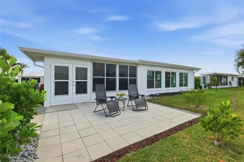 3905 Joyce Drive Bradenton FL 34208