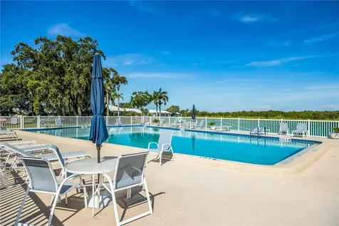 3905 Joyce Drive Bradenton FL 34208
