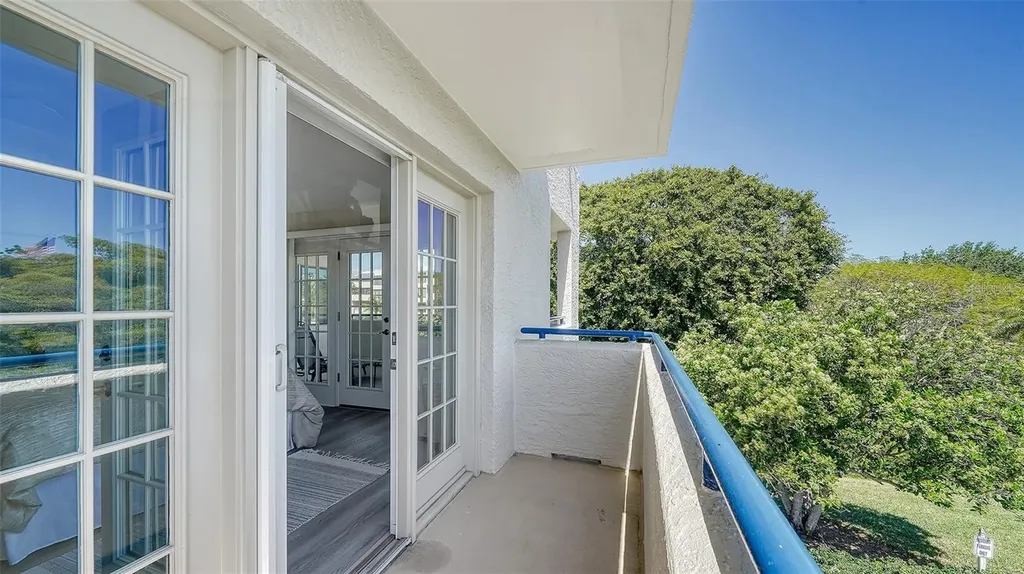 835 S Osprey Avenue Sarasota FL 34236