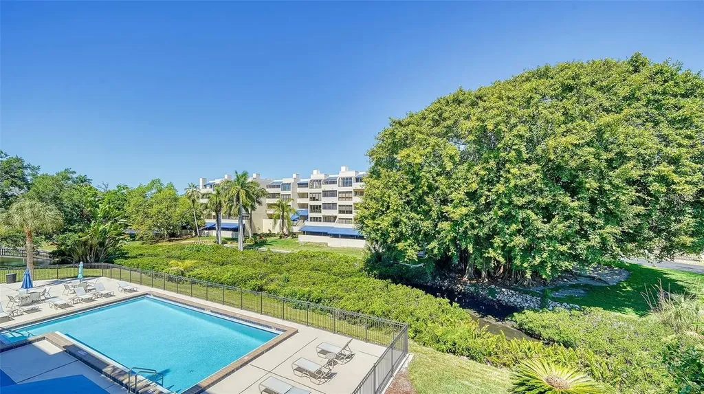 835 S Osprey Avenue Sarasota FL 34236