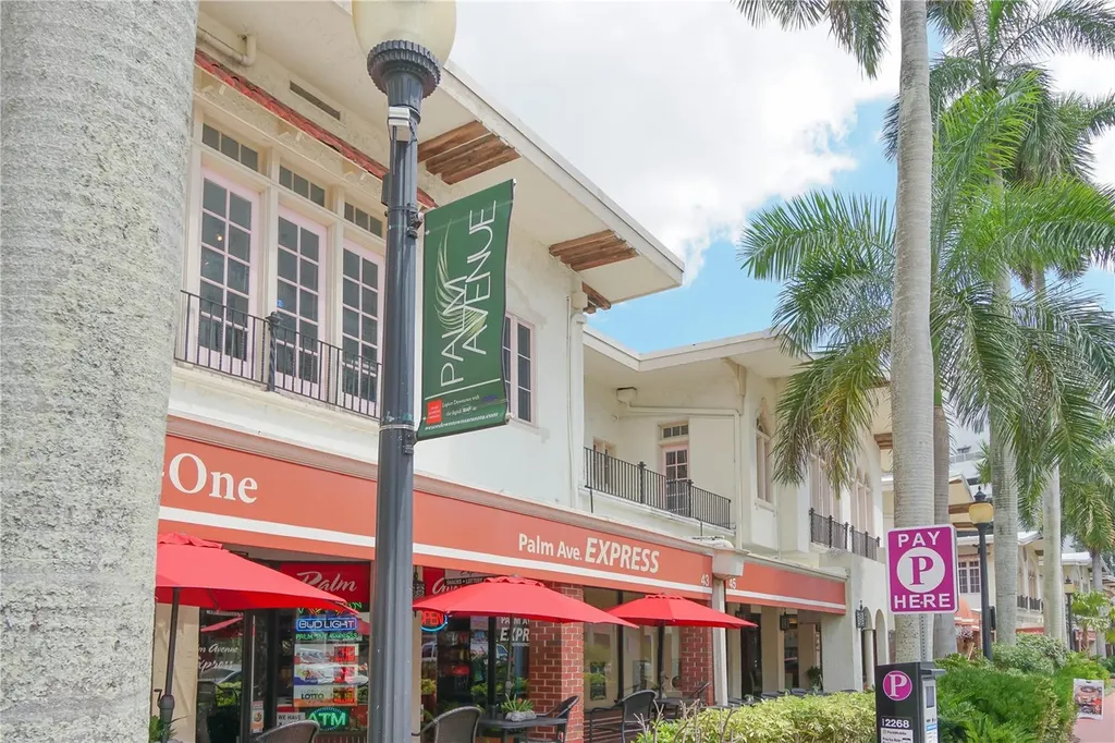 835 S Osprey Avenue Sarasota FL 34236