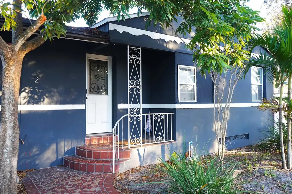 1005 16th Street N St Petersburg FL 33705