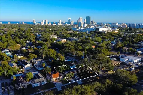 1005 16th Street N St Petersburg FL 33705