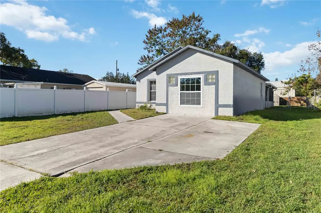 1514 Wisconsin Avenue St Cloud FL 34769