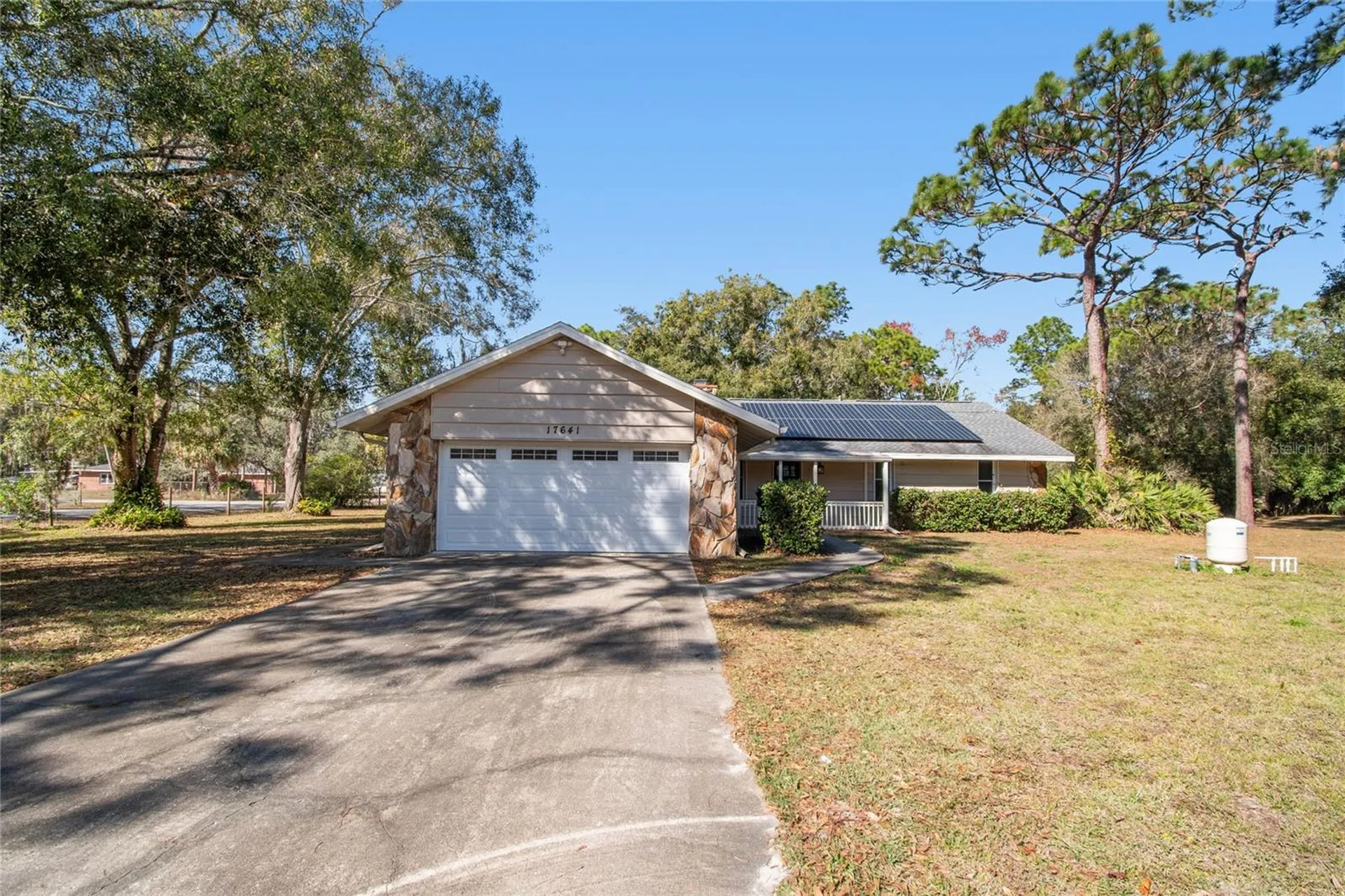 17641 Deerfield Drive Lutz FL 33558
