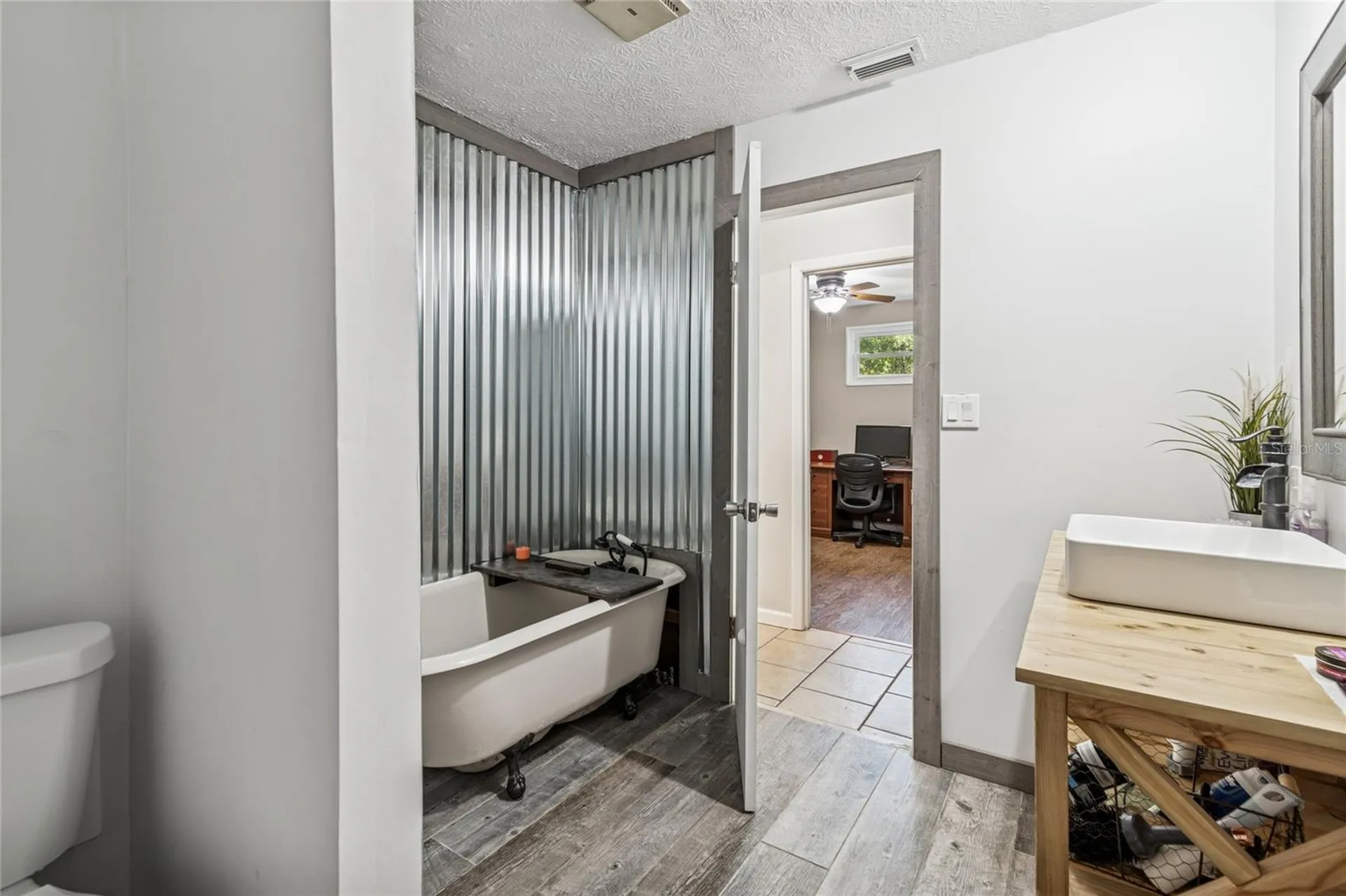 17641 Deerfield Drive Lutz FL 33558