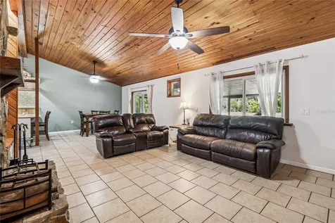 17641 Deerfield Drive Lutz FL 33558