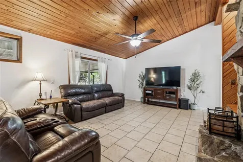 17641 Deerfield Drive Lutz FL 33558