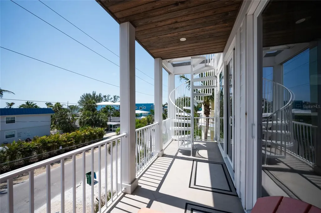 2201 Avenue C Bradenton Beach FL 34217