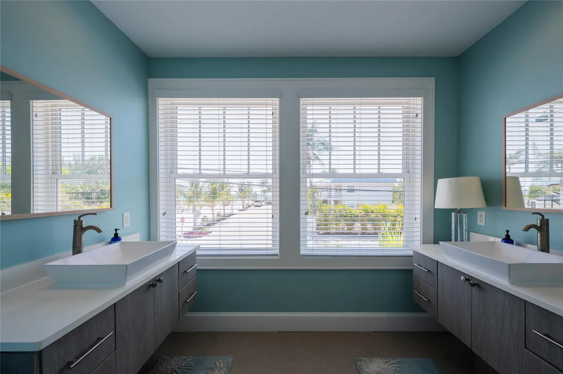 2201 Avenue C Bradenton Beach FL 34217