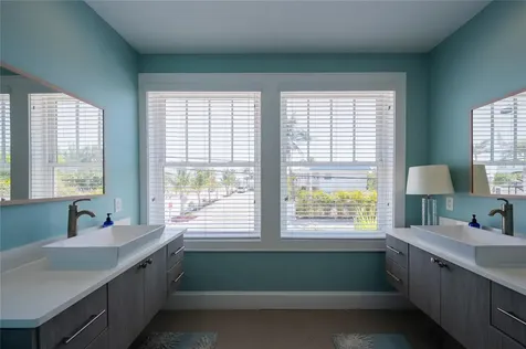 2201 Avenue C Bradenton Beach FL 34217