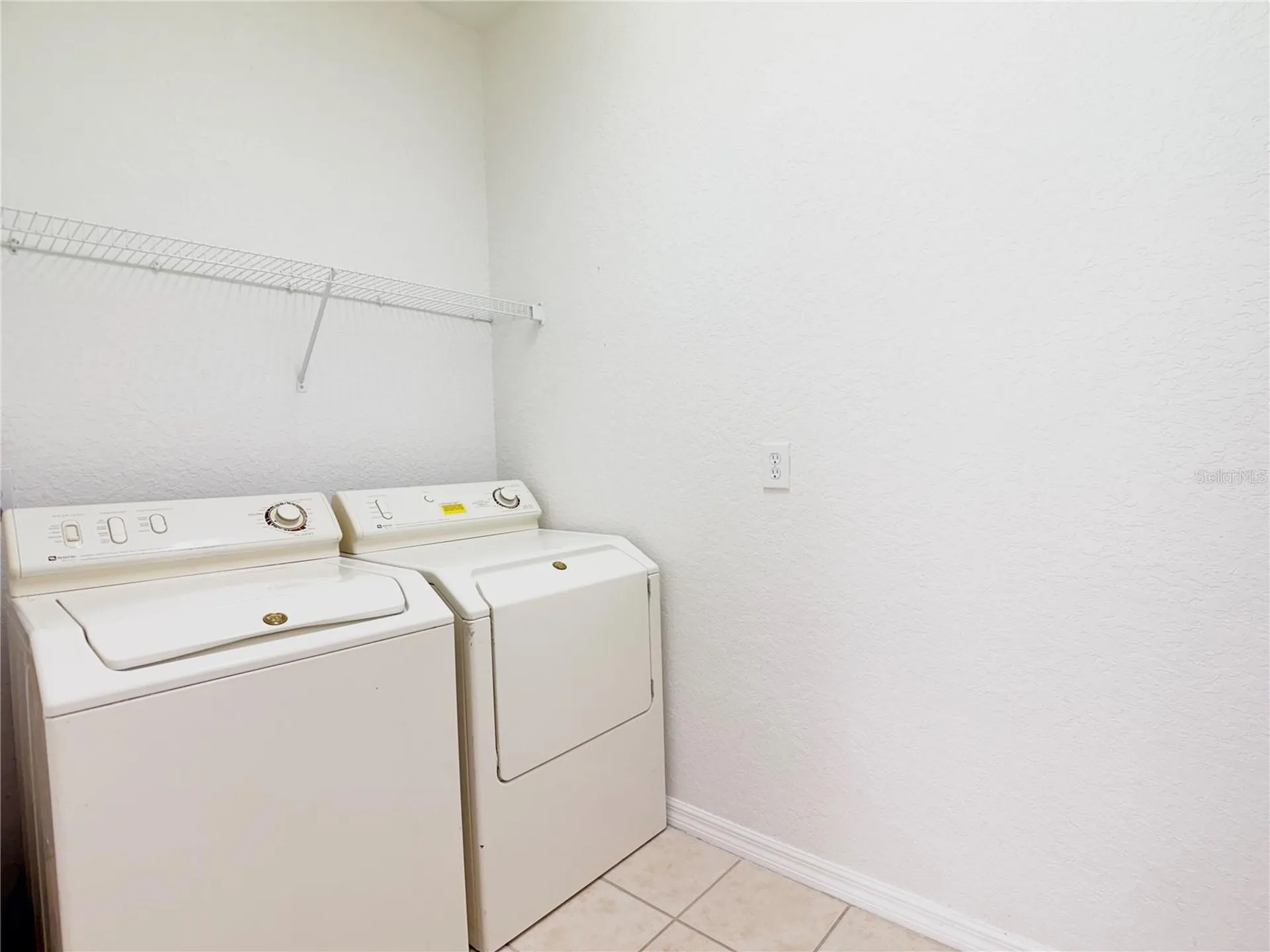 1131 N Hampton Drive Davenport FL 33897