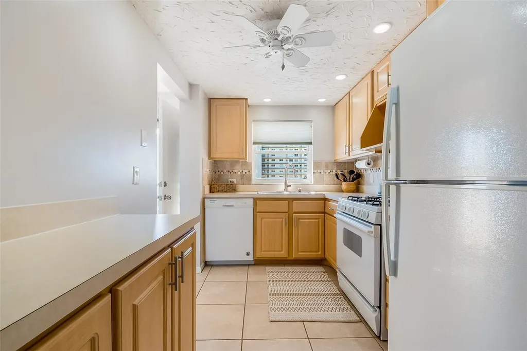 6075 Shore Boulevard S Gulfport FL 33707