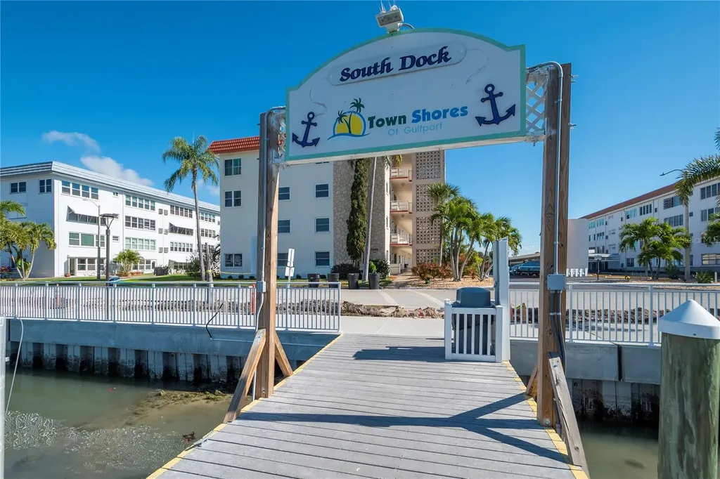 6075 Shore Boulevard S Gulfport FL 33707