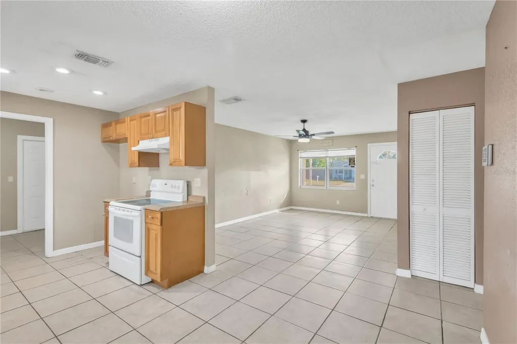 8232 Lark Street Seminole FL 33777