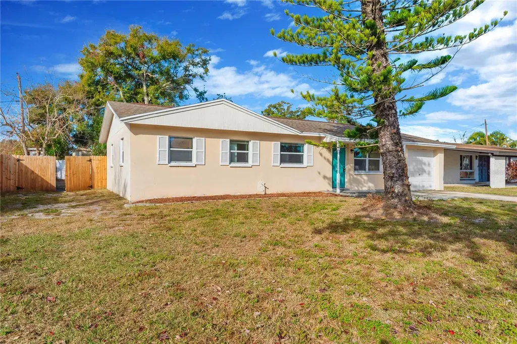8232 Lark Street Seminole FL 33777
