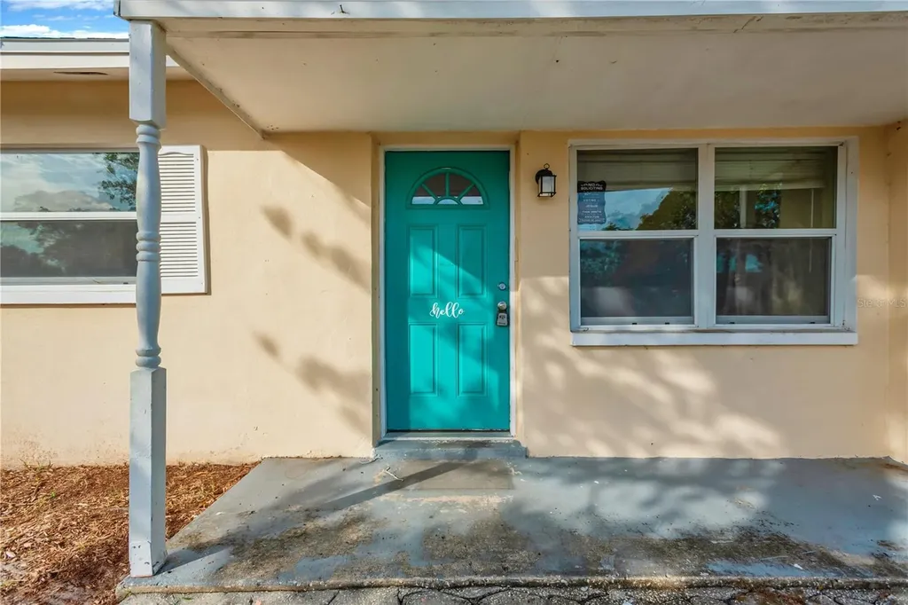 8232 Lark Street Seminole FL 33777