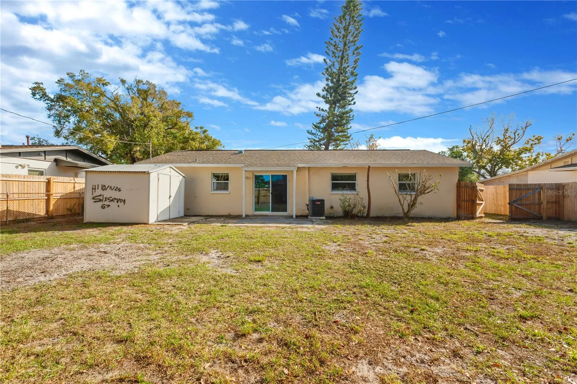 8232 Lark Street Seminole FL 33777