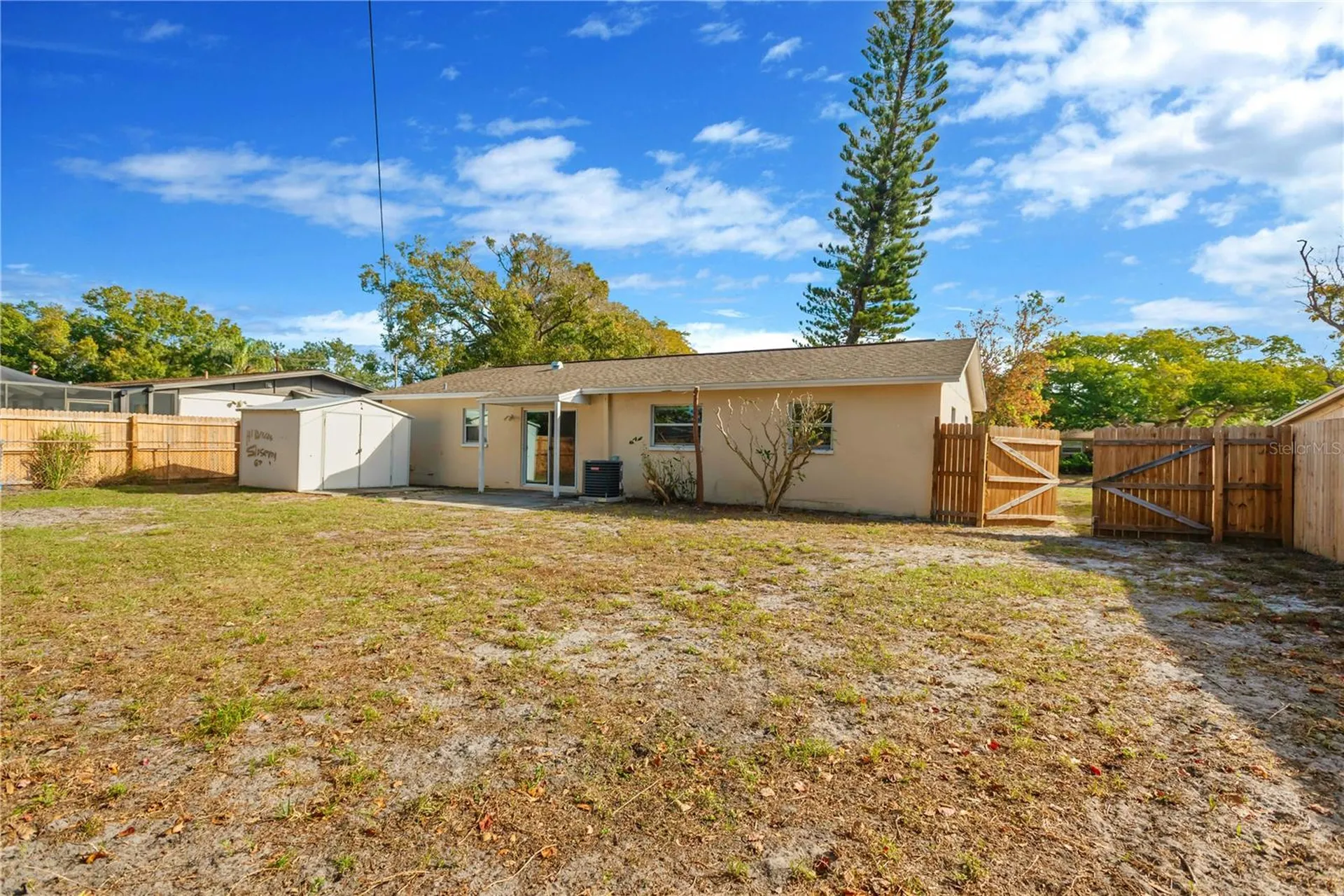 8232 Lark Street Seminole FL 33777