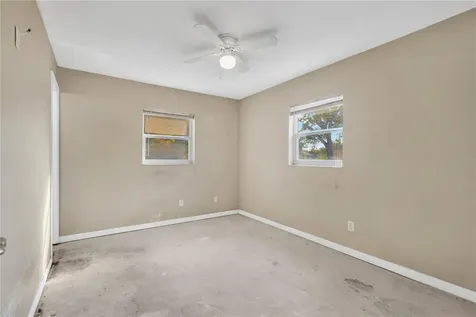 8232 Lark Street Seminole FL 33777