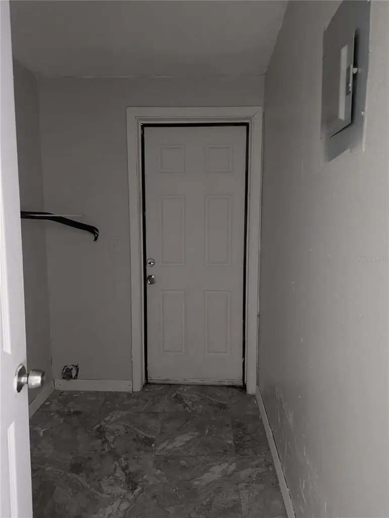 8713 N Mandarine Place Tampa FL 33617