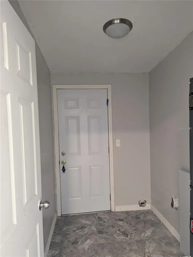 8713 N Mandarine Place Tampa FL 33617