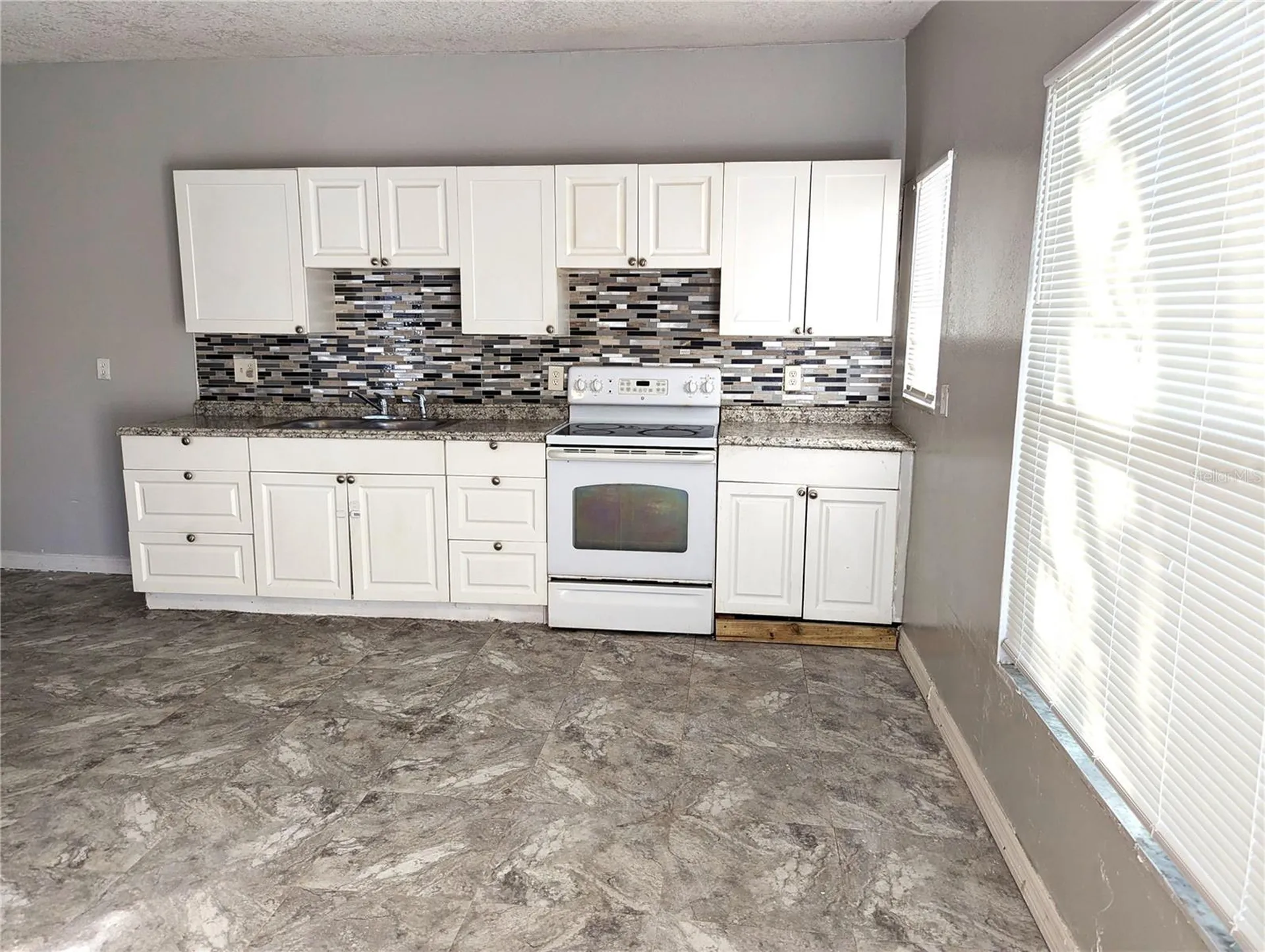 8713 N Mandarine Place Tampa FL 33617
