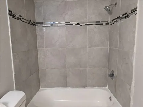 8713 N Mandarine Place Tampa FL 33617