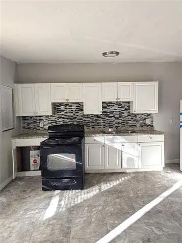 8713 N Mandarine Place Tampa FL 33617