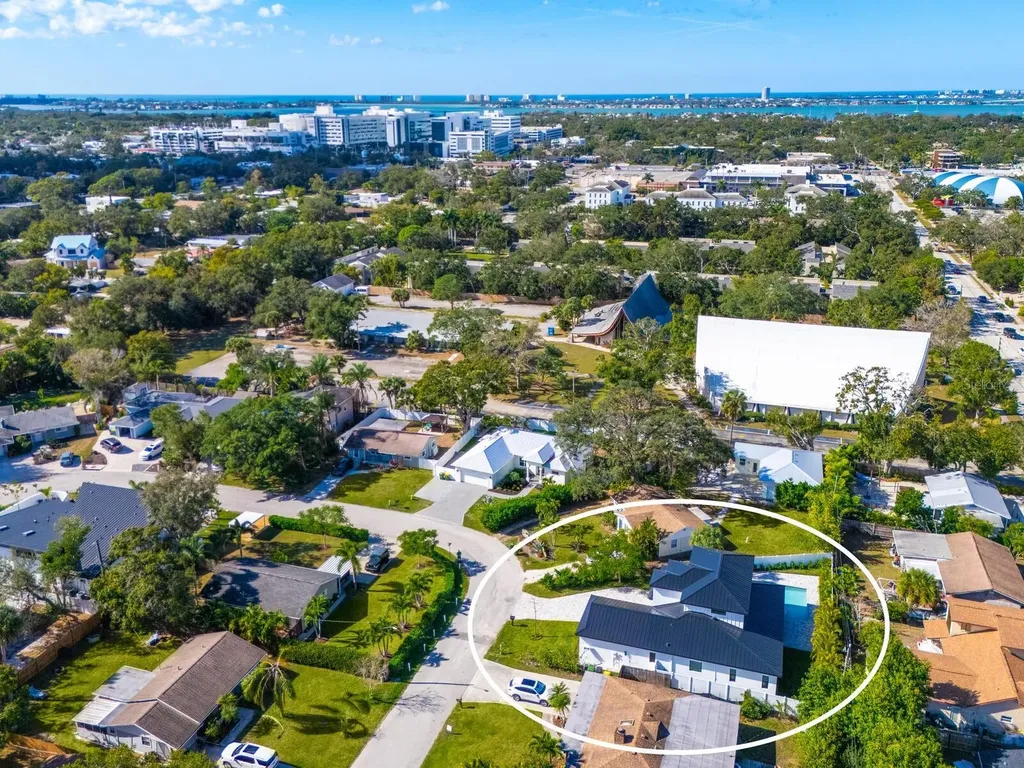 2303 Loma Linda Street Sarasota FL 34239