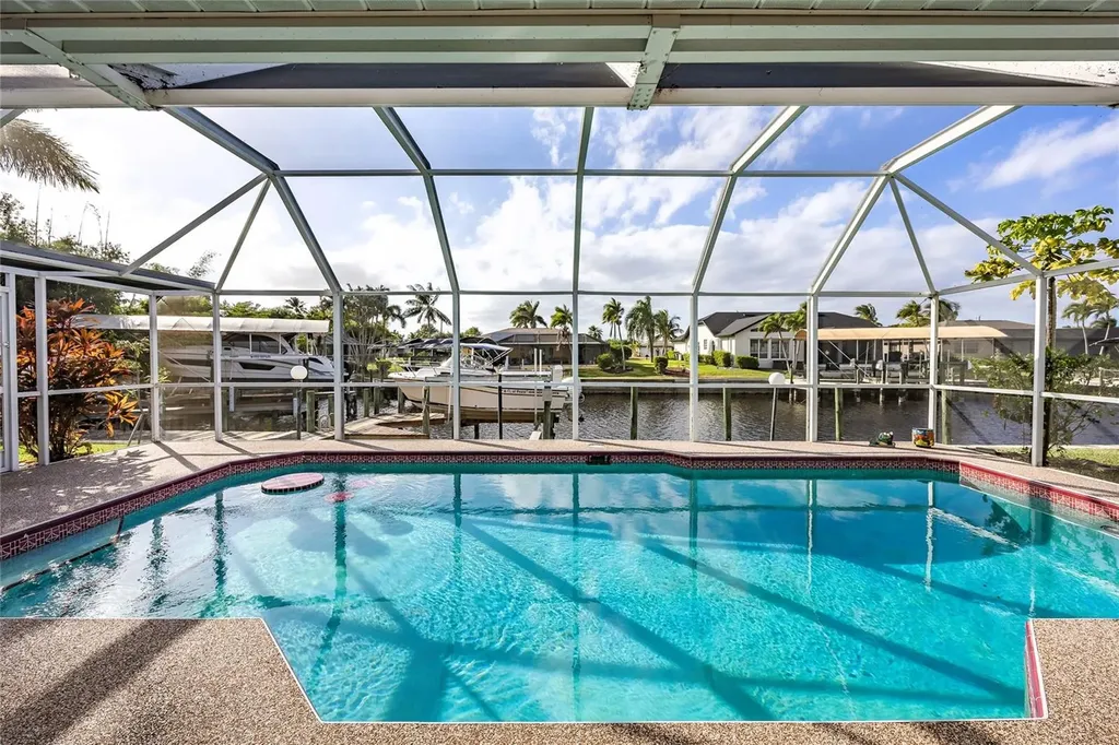 3316 SE 19th Place Cape Coral FL 33904